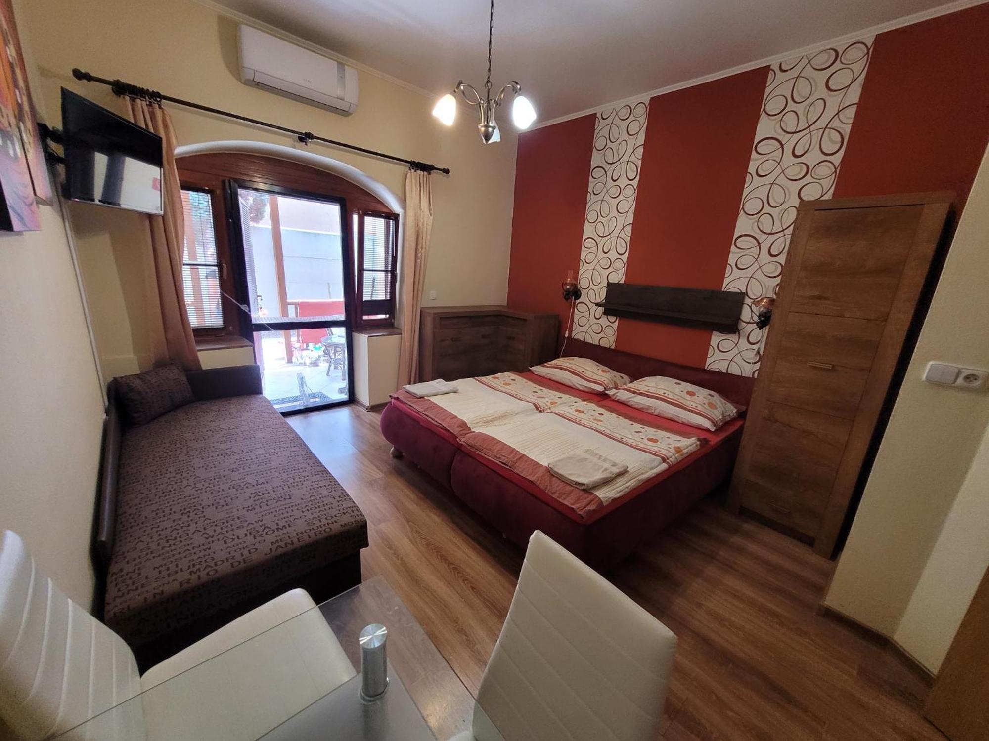 Penzión Korzo Sturovo Exterior foto