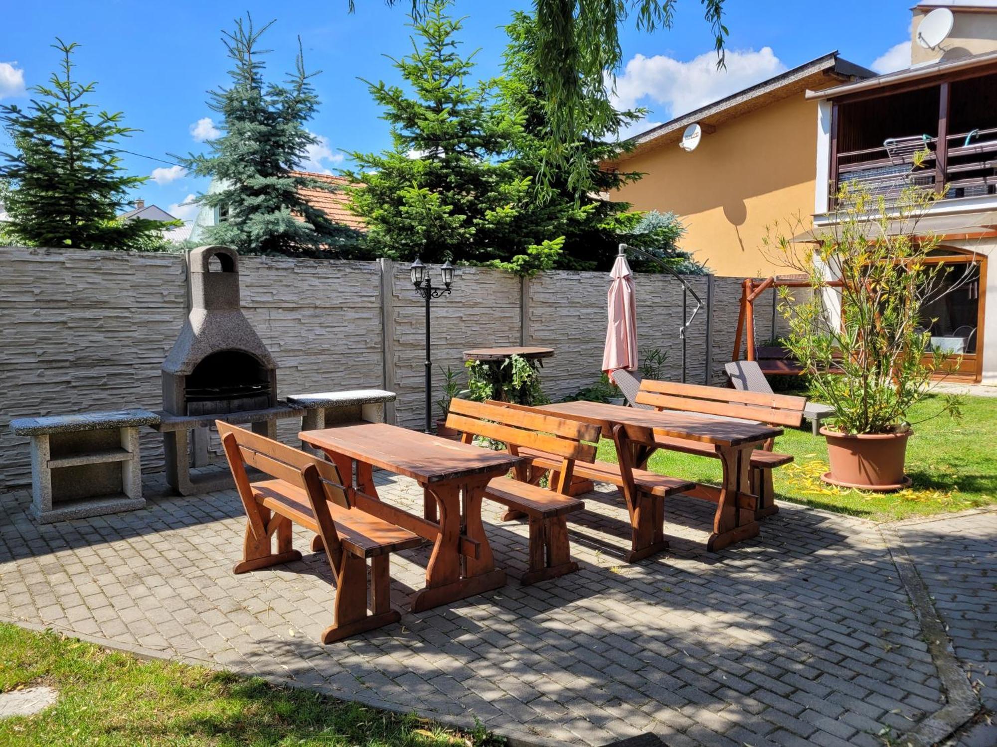 Penzión Korzo Sturovo Exterior foto