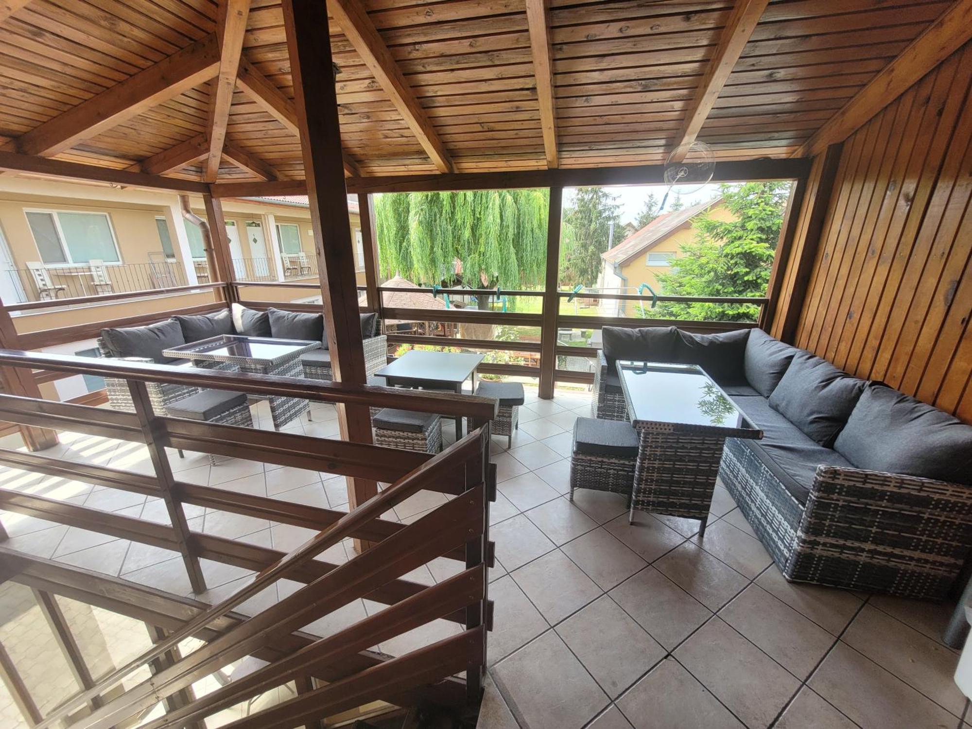 Penzión Korzo Sturovo Exterior foto