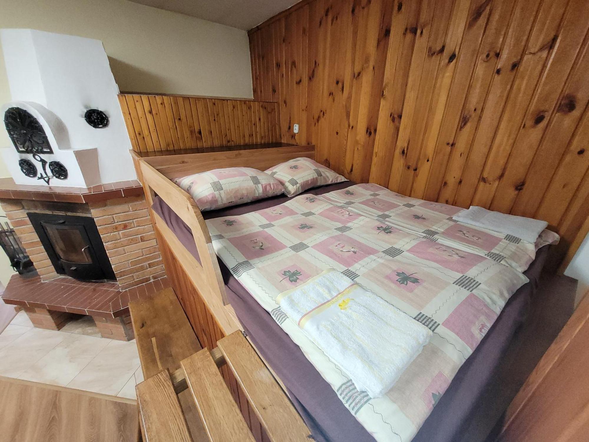Penzión Korzo Sturovo Exterior foto